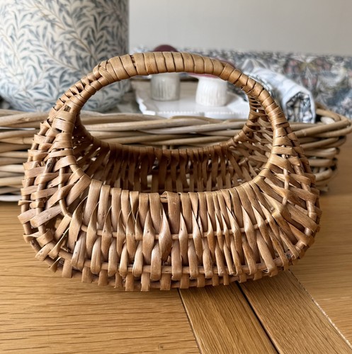 Vintage small gondola basket - gondola,